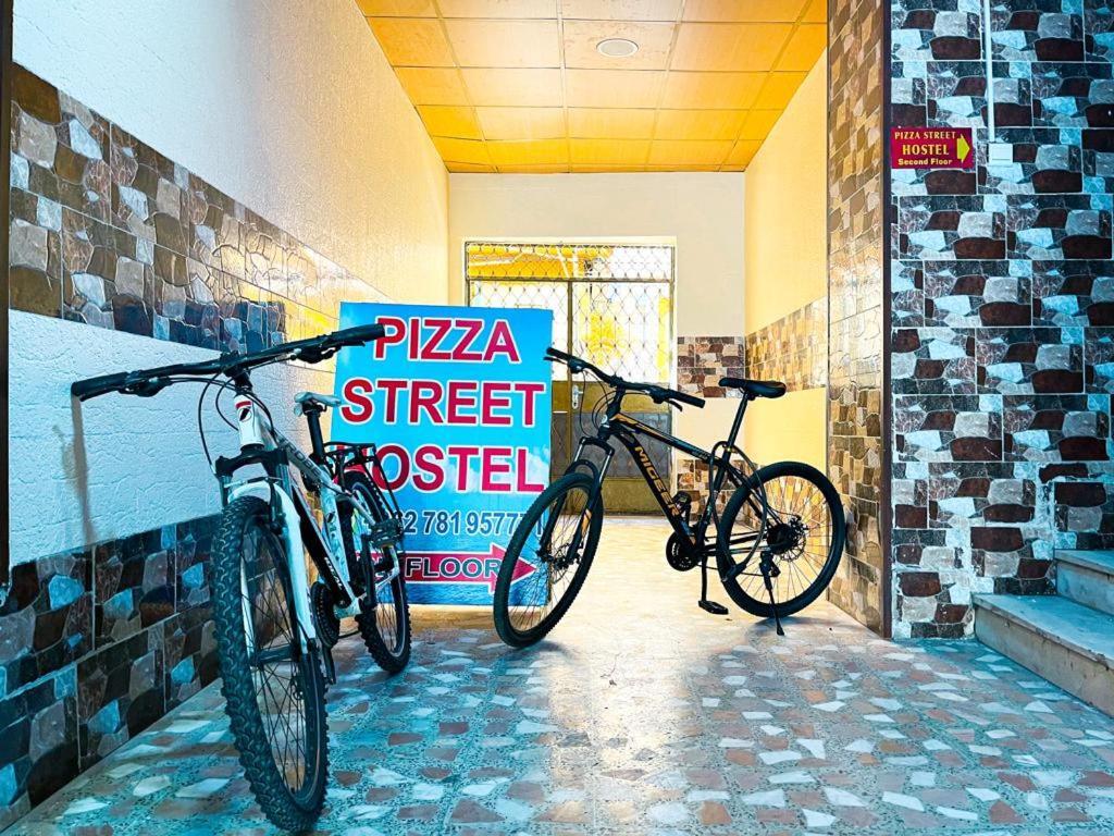 Pizza Street Hostel 아카바 외부 사진